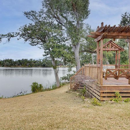 Lakefront Panama City Studio With Hot Tub Access Zewnętrze zdjęcie