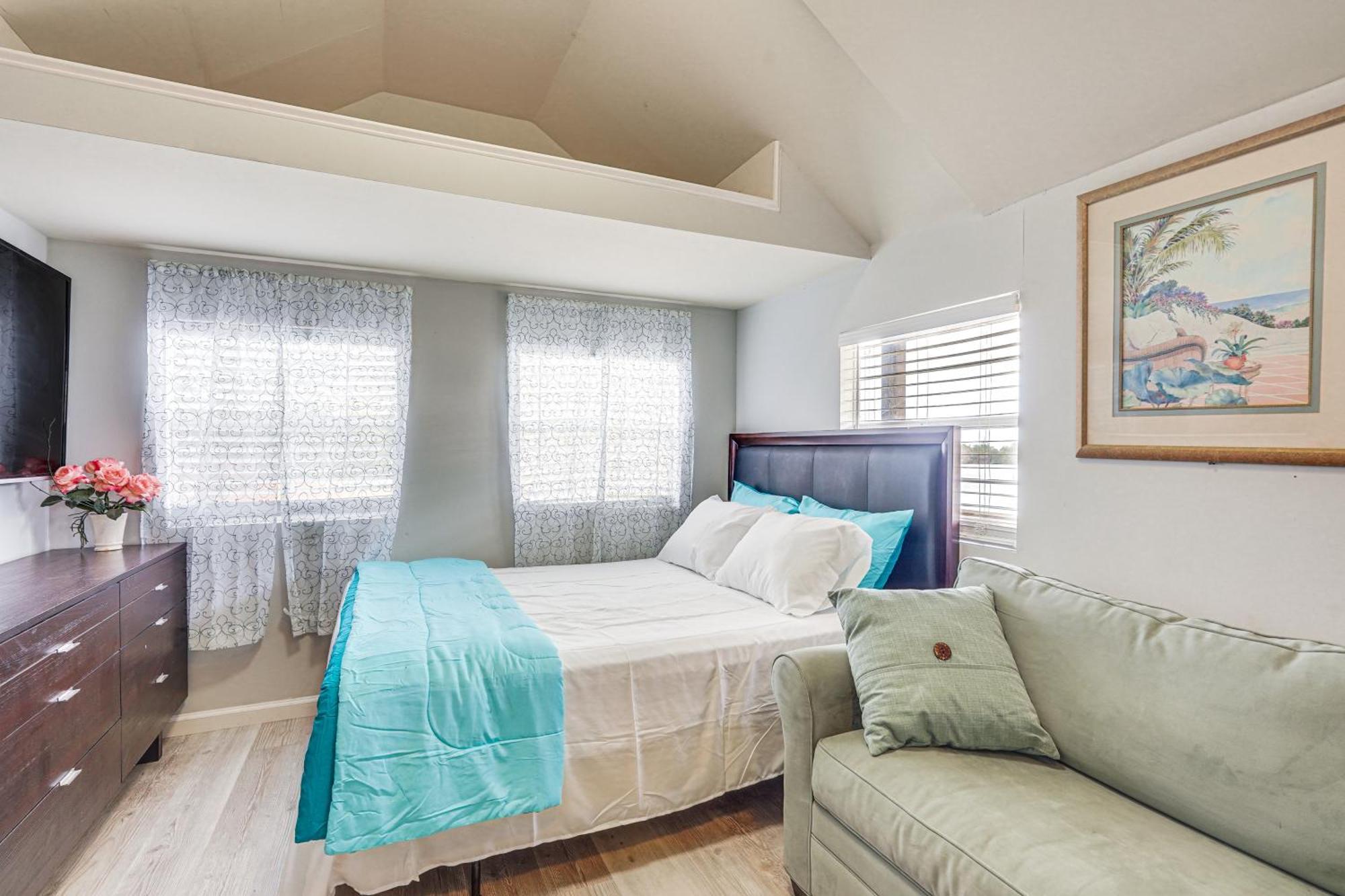 Lakefront Panama City Studio With Hot Tub Access Zewnętrze zdjęcie