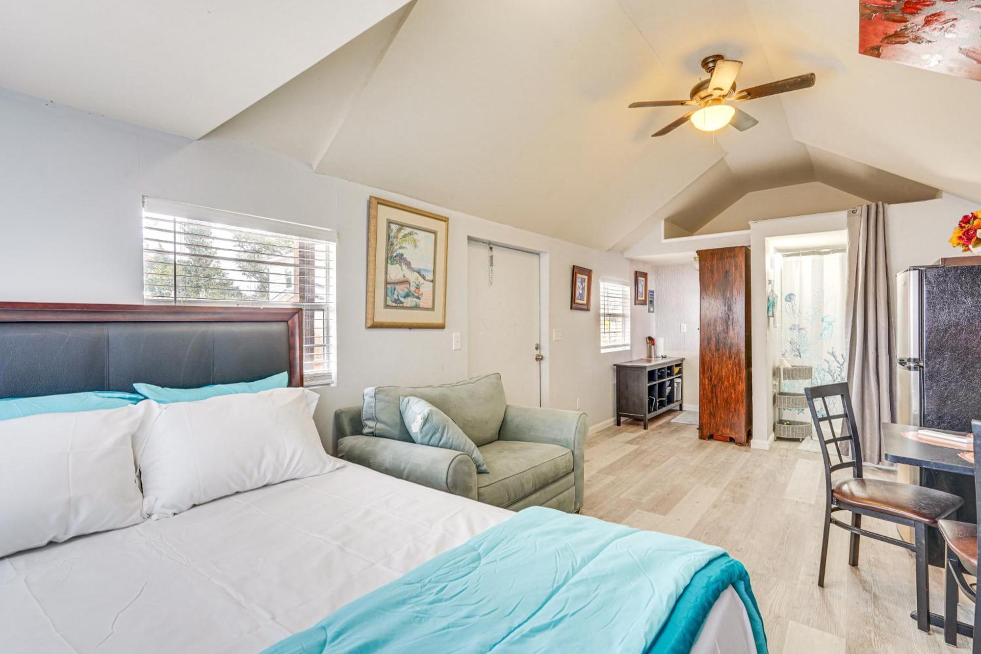 Lakefront Panama City Studio With Hot Tub Access Zewnętrze zdjęcie