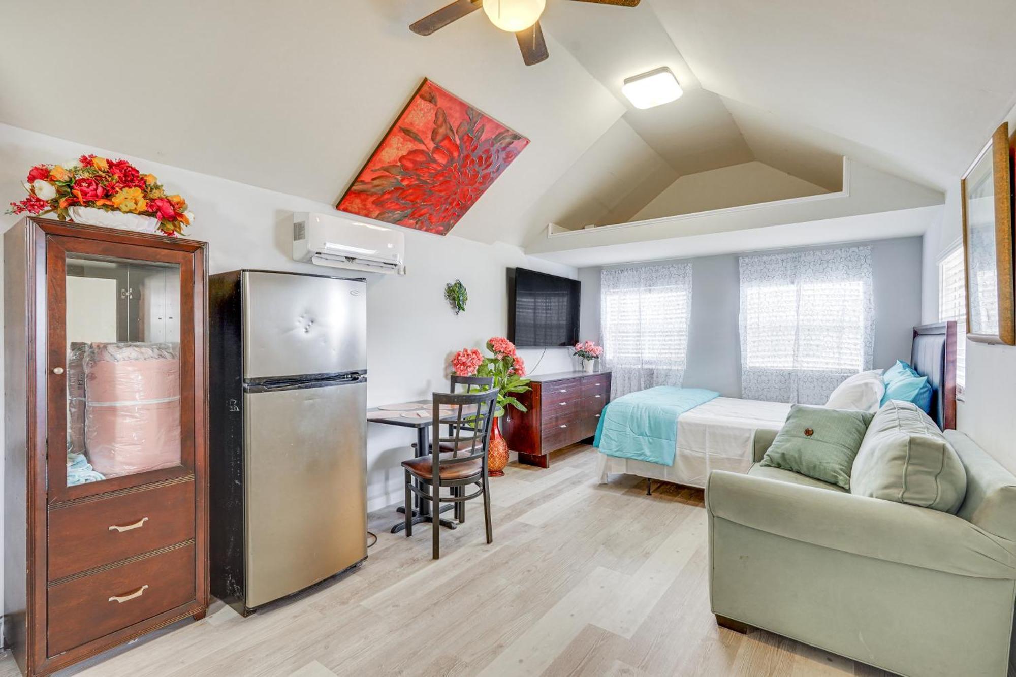 Lakefront Panama City Studio With Hot Tub Access Zewnętrze zdjęcie