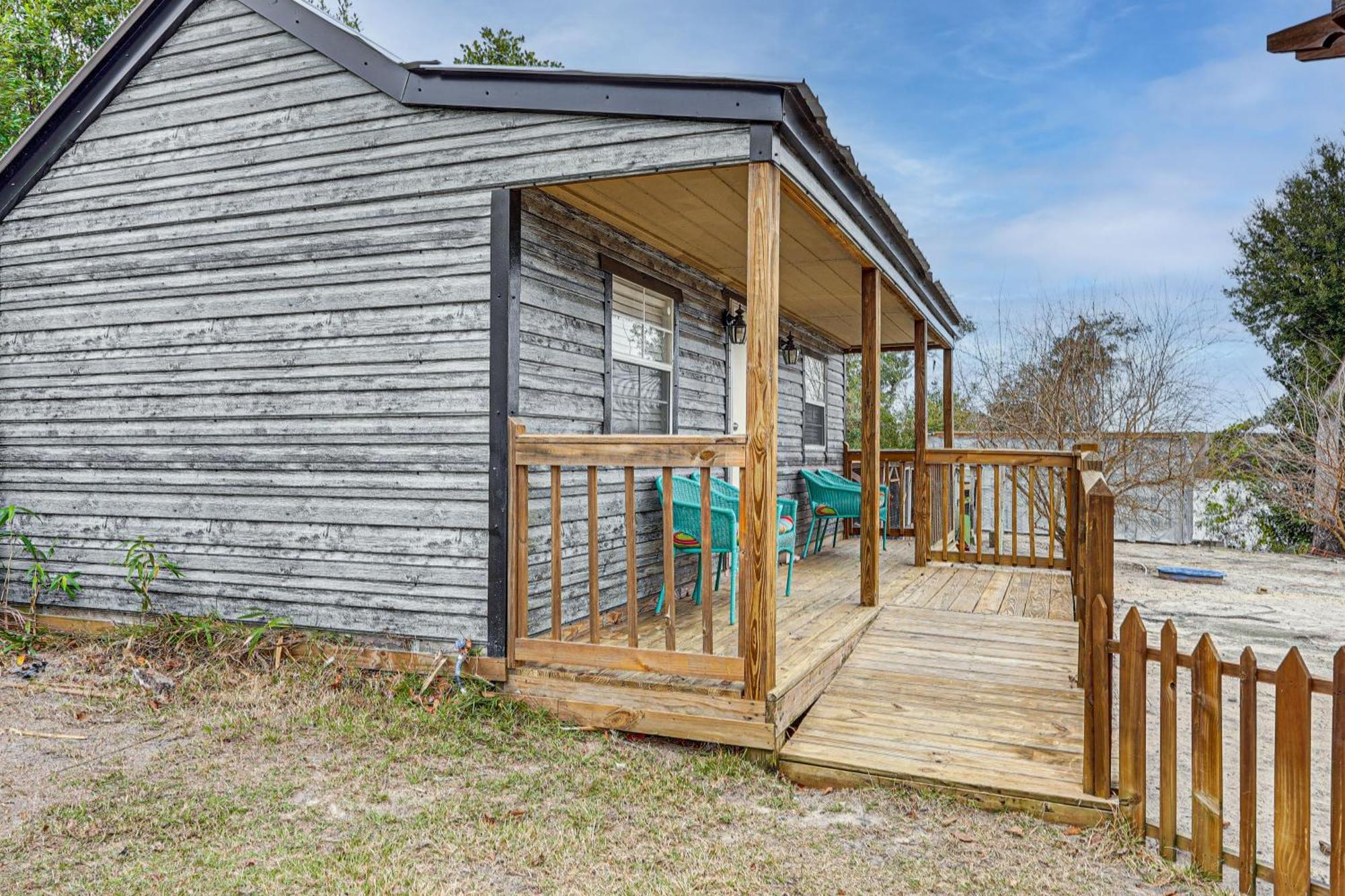 Lakefront Panama City Studio With Hot Tub Access Zewnętrze zdjęcie